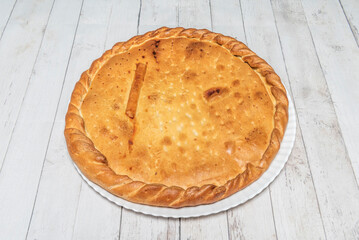 The key to a good dough is its ability to hold the filling without breaking during cooking, while remaining pleasing to the palate