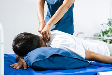 Doctor consulting with patient Back problems Physical therapy concept.