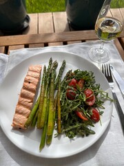 grilled salmon with vegetables