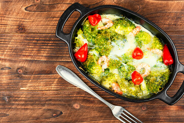 Broccoli casserole with prawns.