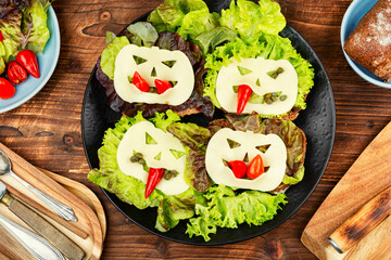 Fun Halloween sandwiches.