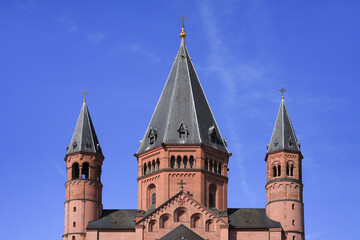 Fototapeta premium Close up Of the mainz Cathedral, Rhineland-Palatinate, Germany