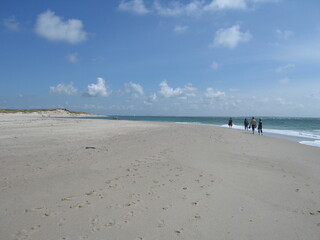 Wei&szlig;er Strand auf der Insel Sylt an der Nordsee