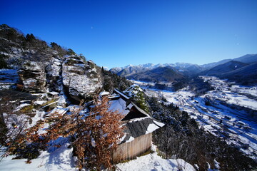 冬の山寺