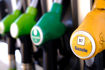 Pompe ˆ essence avec diffŽrents carburant. Sation service.