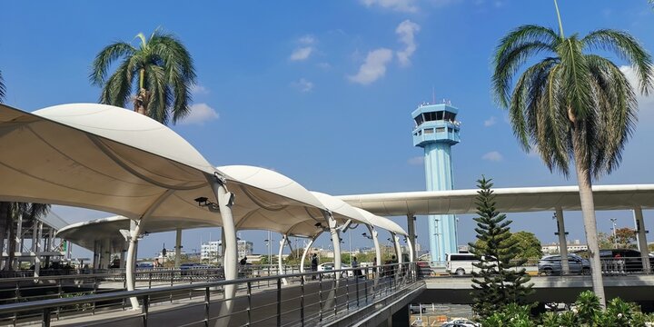 Philippine airport terminal 2 travel