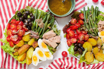 Nicoise salad with vegetables, tuna, eggs and anchovies .style hugge
