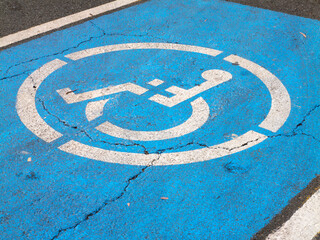 Behindertenparkplatz
