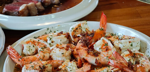 Fried shrimp with salt and oregano