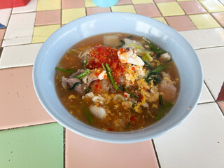 noodle with pork and egg