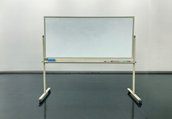 会議室のホワイトボード
