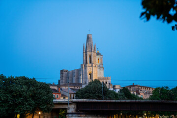 Girona Kathedrale und Sant Feliu bei Nacht Historische Beleuchtung