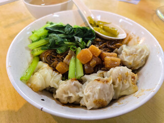 Wonton Noodles with Pork Lard and Pickled Green Chilies