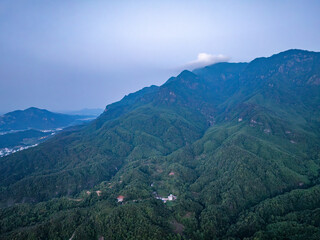 Fototapeta premium mountain landscape with trees and mountains，Lushan, Jiangxi
