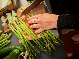 freshly harvested asparagus on the market