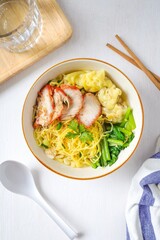 Egg Noodle with Wonton and bbq Pork Soup	