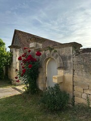 dans les rue de Badefols d'ans