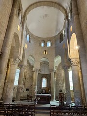 intérieur de l'Église Saint-Robert