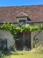 vieille grange et sa vigne