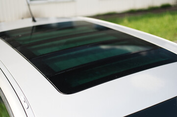 Panoramic roof in the car