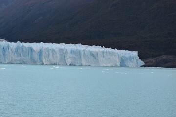 perito moreno -argentina