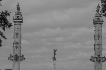 Obraz premium Bordeaux und die Garonne in Frankreich