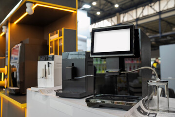 Touchscreen coffee machine with external milk container