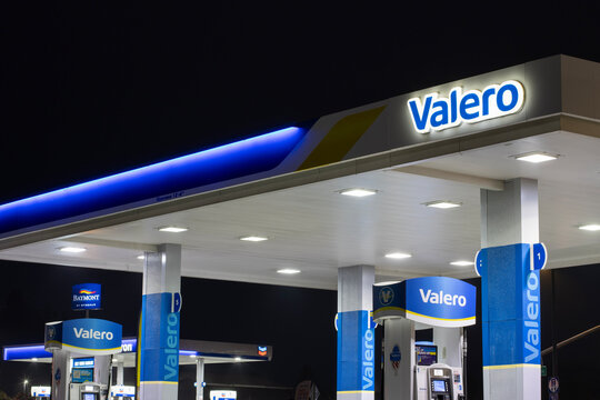 Yreka, CA, USA - Nov 30, 2024: A Valero gas station in Yreka, California, before dawn. Valero Energy Corporation is an American-based fuels producer that refines and markets transportation fuels.