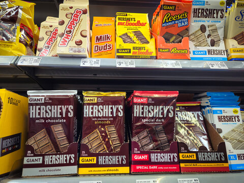 Hershey's Images – Browse 1,936 Stock Photos, Vectors, and Video