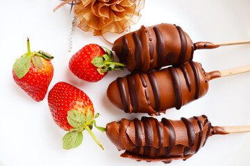 chocolate cake with strawberry