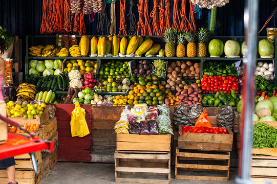 Fruit and vegetable stand