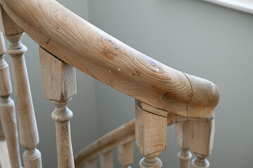 escalier bois etage marche