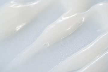 美容クリームの濃厚なテクスチャをクローズアップ