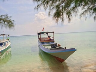 Obraz premium fishing boats on the beach