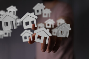 Discover your ideal home! Browse properties, compare features, and find expert advice.