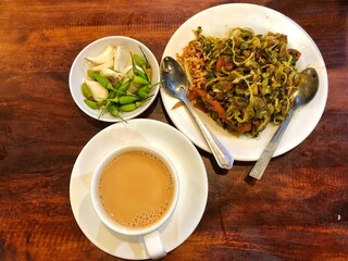 Pickled Tea Leaf salad (Laphet Thoke) and Tea