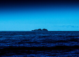 An island in the sea