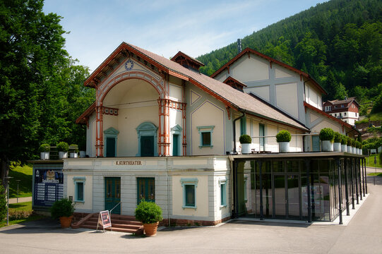 Das k&ouml;nigliche Kurtheater in Bad Wildbad im Schwarzwald in Baden-Wuerttemberg