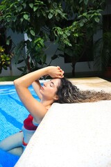 Sunshine, Serenity, and a Bold Look