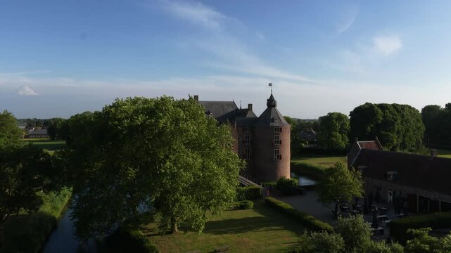 Ammersoyen Castle is a castle in Ammerzoden , in the Bommelerwaard in the west of the Dutch province of Gelderland, The Netherlands.