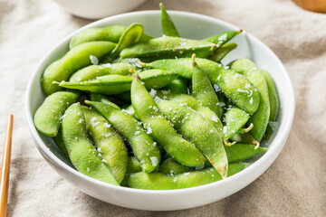 Healthy Japanese Edamame Pods with Sea Salt