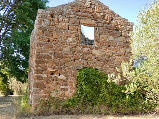 Ruins of an old house near the Barbarano Romano village. Viterbo, Lazio region, Italy