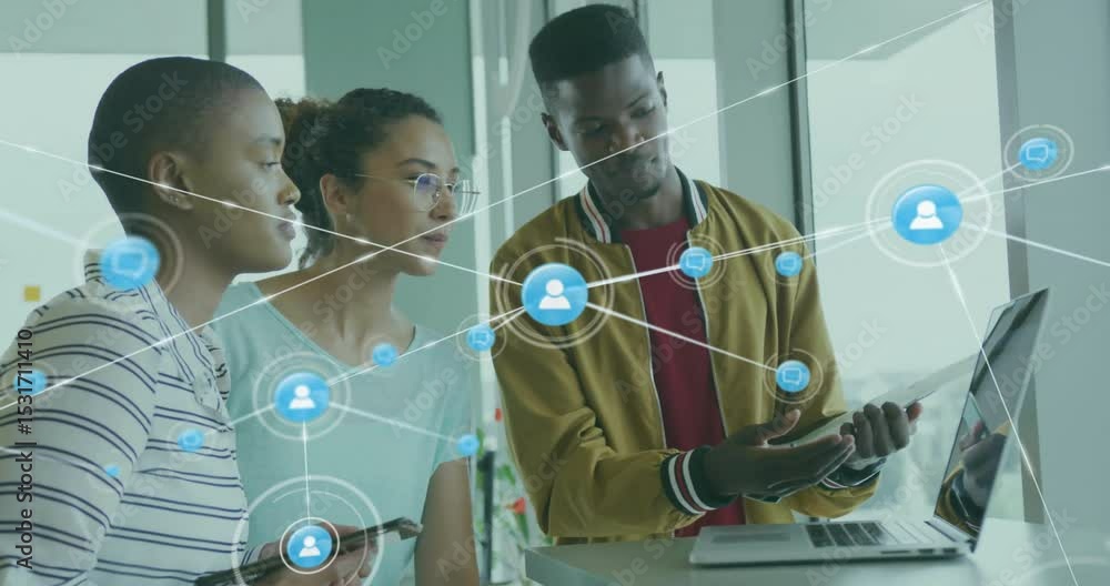 Aufkleber man pointing at laptop starting tech net overlay fading as team following nodes for presentation