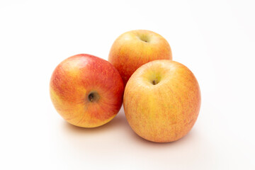 白背景に林檎