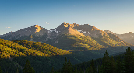 Fototapeta premium Summer Serenity in the Rocky Mountains – Lush Green Valleys and Majestic Peaks at Maroon Bells, Colorado