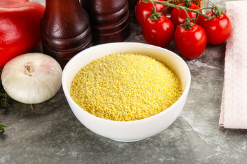 Raw dry wheat couscous grain