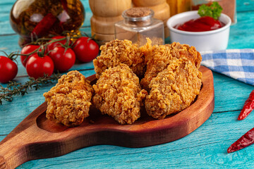 Golden crispy fried chicken wings