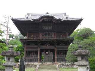 日高市の聖天院（山門／雷門）
