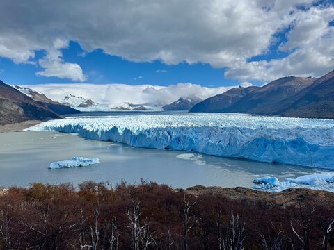 Bloco de Gelo - Geleira - Glaciar - Patagonia - Argentina - Perito Moreno - El Calafate - Andes