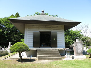 香取市佐原の荘厳寺にある観音堂（木造十一面観音立像収蔵庫）